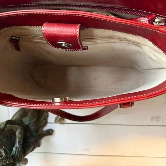 Kate Spade | Vintage Red All Leather Tote, Made in Itay - Picture 6 of 16